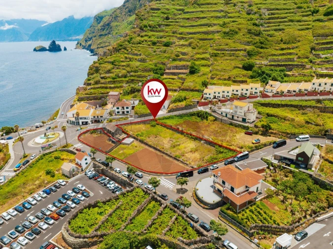 Terreno para Venda em Porto Moniz Foto 14