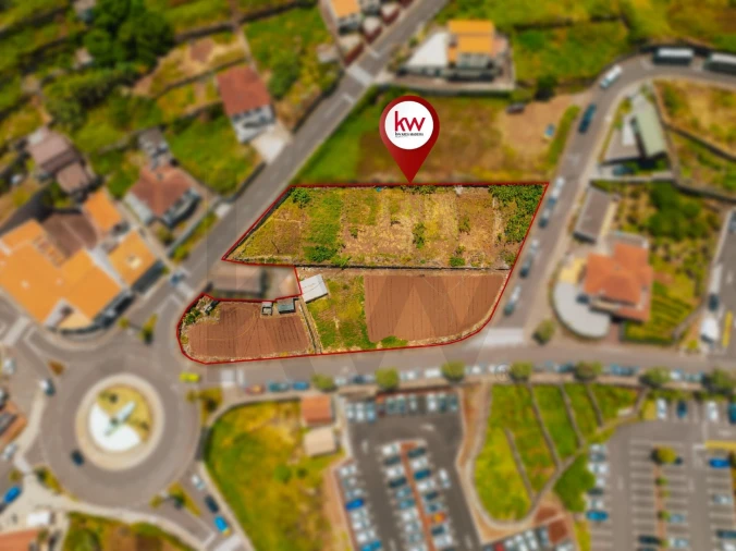 Terreno para Venda em Porto Moniz Foto 19