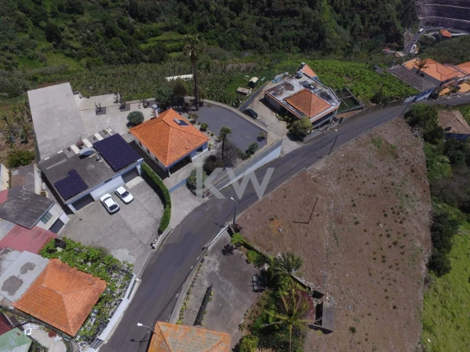 Moradia T5 para Venda em Canhas Foto 15