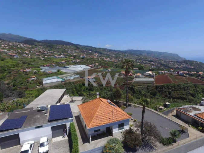 Moradia T5 para Venda em Canhas Foto 21