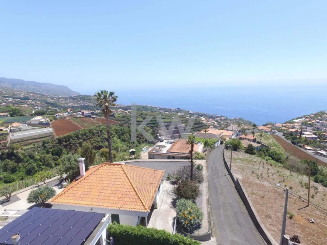 Moradia T5 para Venda em Canhas Foto 13