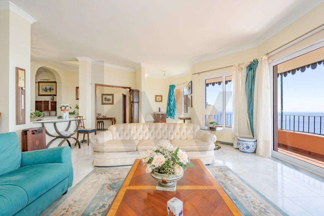 Moradia T3 para Venda em Caniço Foto 16