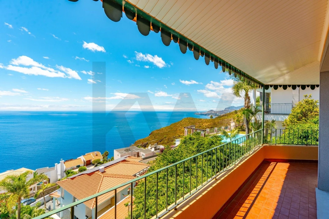 Moradia T3 para Venda em Caniço Foto 21