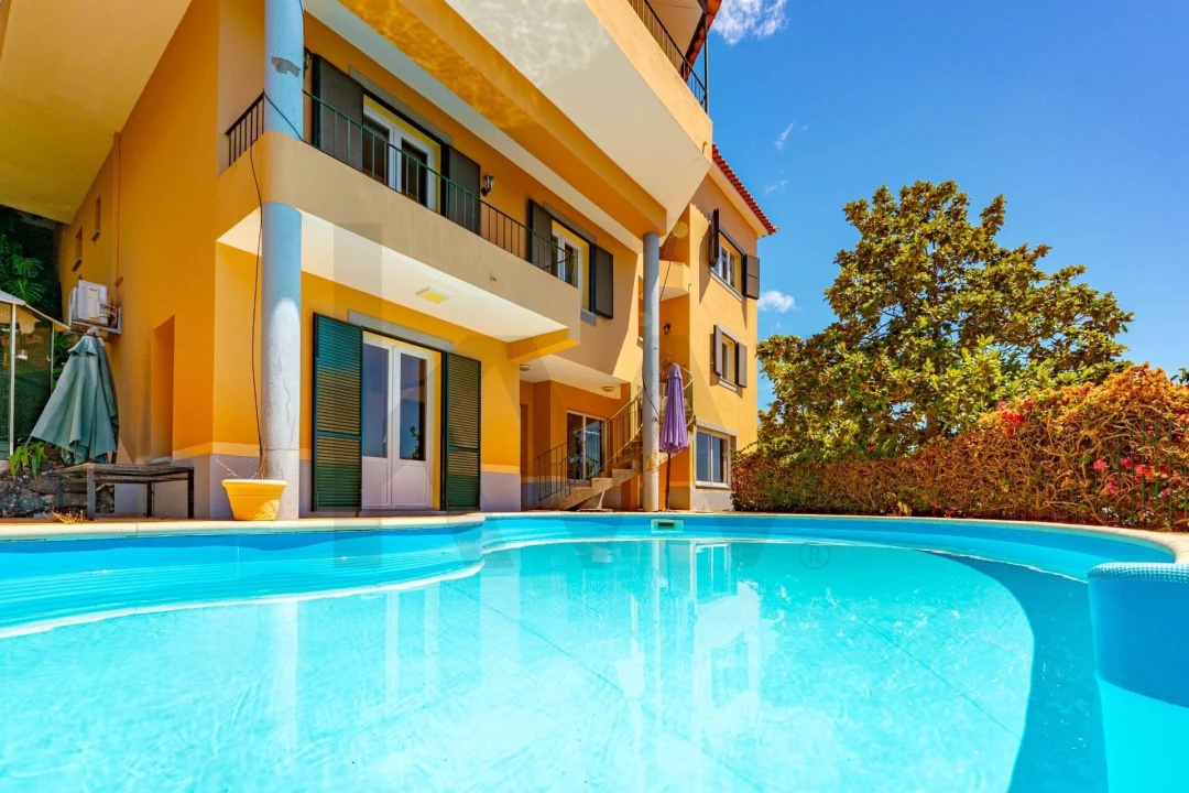 Moradia T3 para Venda em Caniço Foto 2