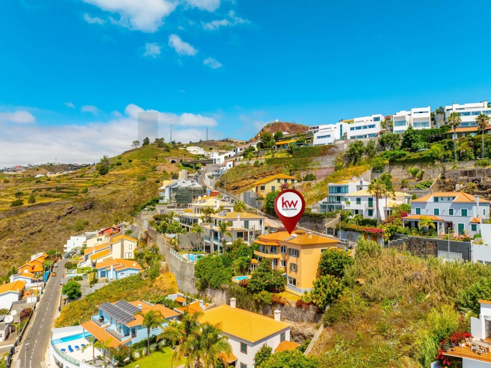 Moradia T3 para Venda em Caniço Foto 66