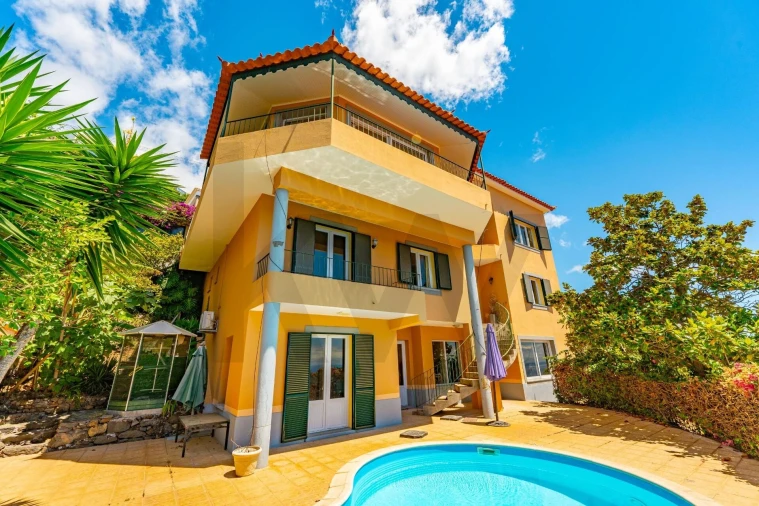 Moradia T3 para Venda em Caniço Foto 40