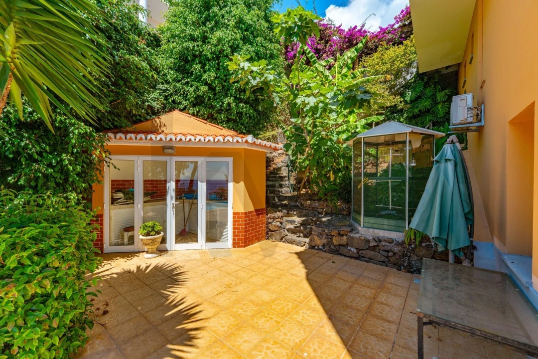 Moradia T3 para Venda em Caniço Foto 63