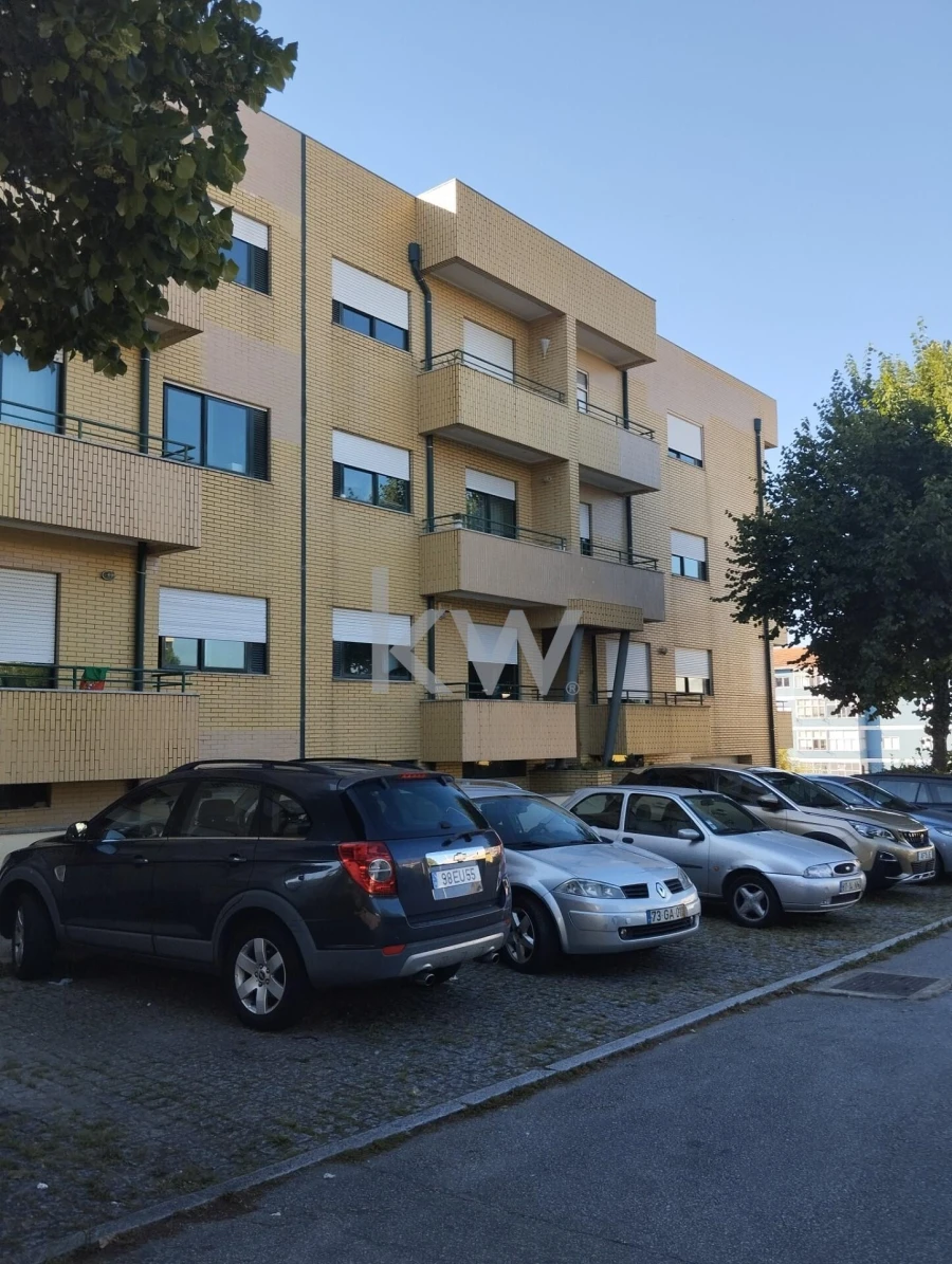 Negócio para Venda em Rio Tinto Foto 3