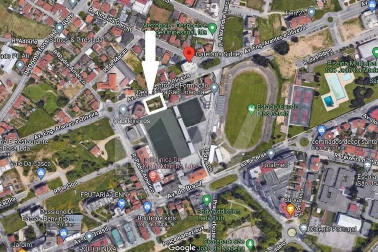 Terreno para Venda em São João da Madeira Foto 2