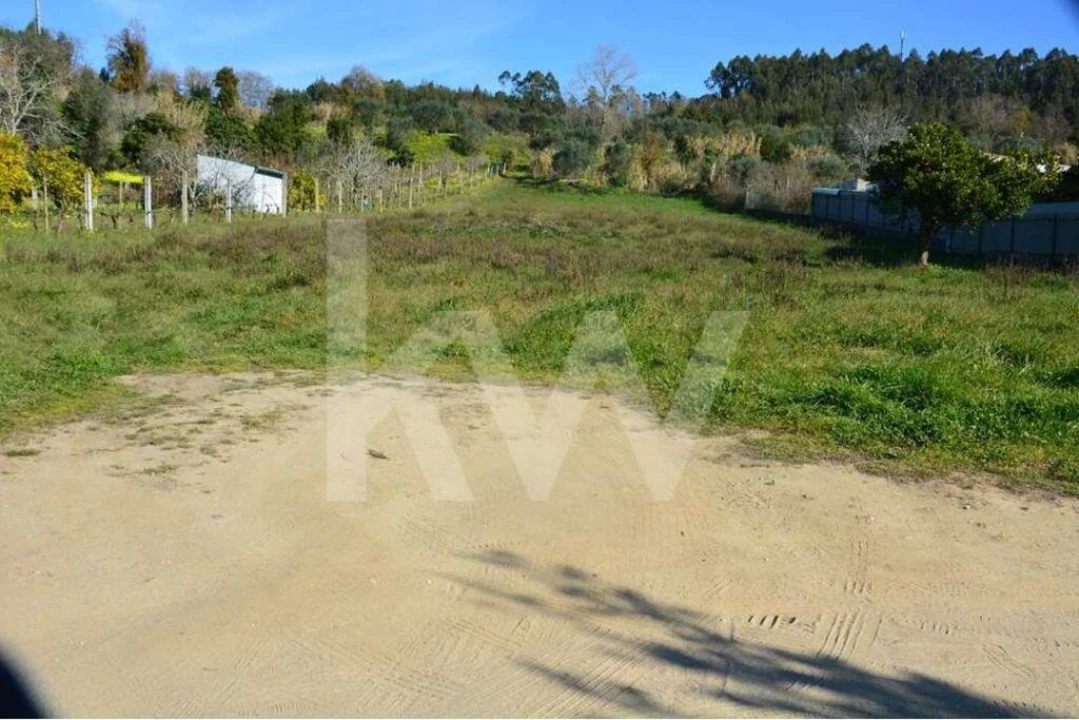 Terreno para Venda em Antuzede e Vil de Matos Foto 1
