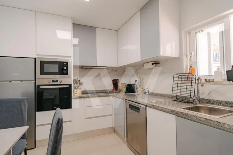 Apartamento T3 para Venda em Esmoriz Foto 2