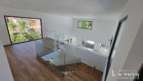 Moradia T4 para Venda em Corroios