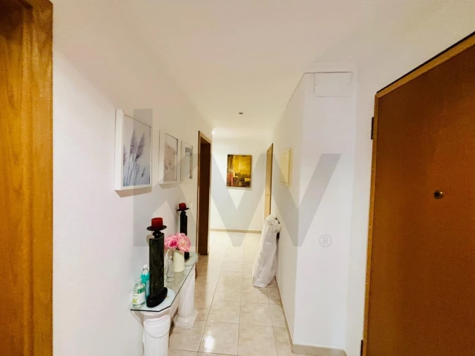 Apartamento T3 para Arrendamento em Portimão Foto 11