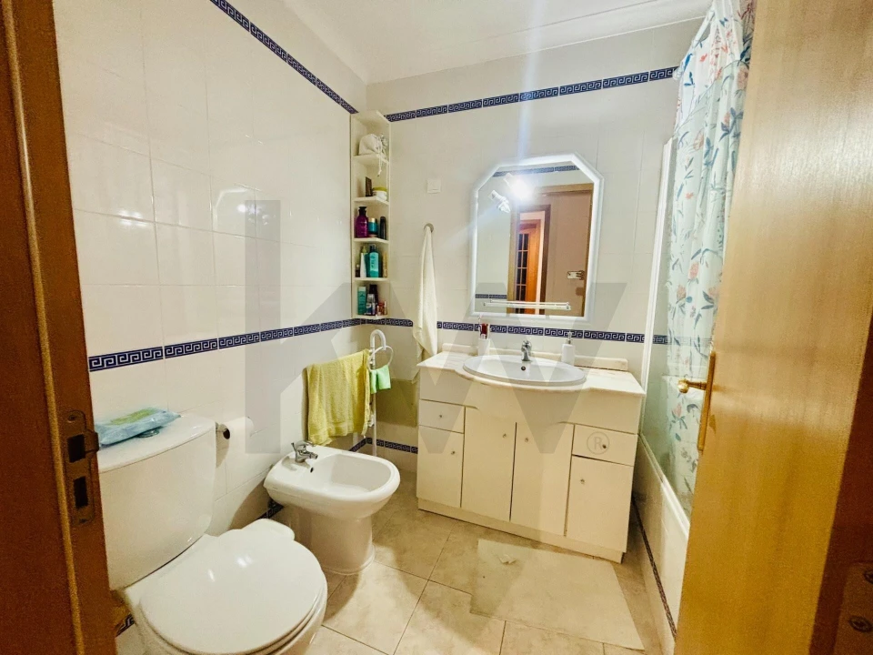 Apartamento T3 para Arrendamento em Portimão Foto 10