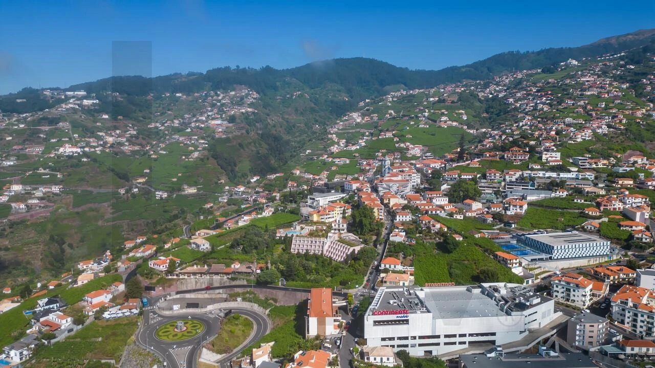 Terreno para Venda em Estreito de Camara de Lobos Foto 7