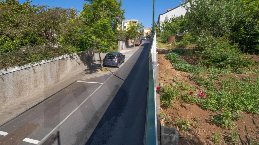 Terreno para Venda em Estreito de Camara de Lobos Foto 11