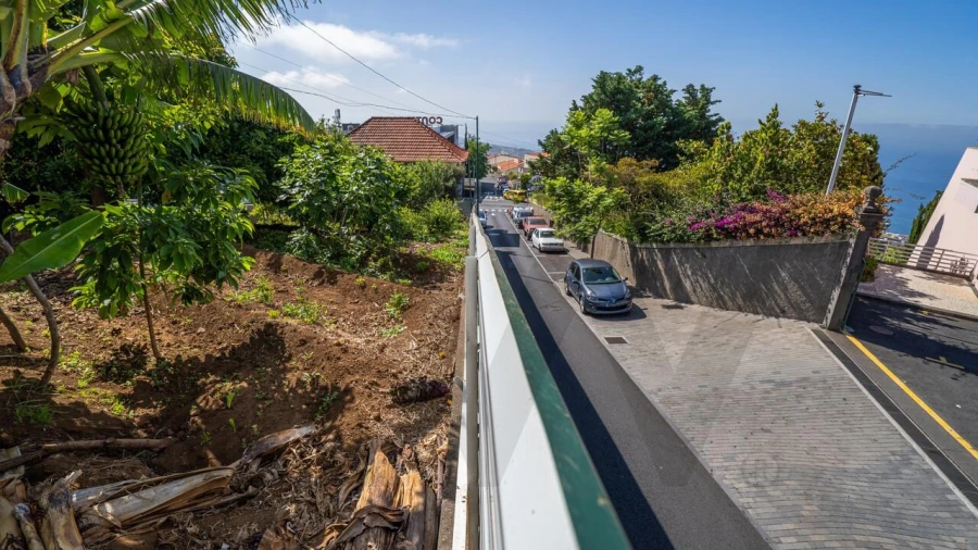 Terreno para Venda em Estreito de Camara de Lobos Foto 12