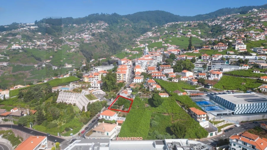 Terreno para Venda em Estreito de Camara de Lobos Foto 8