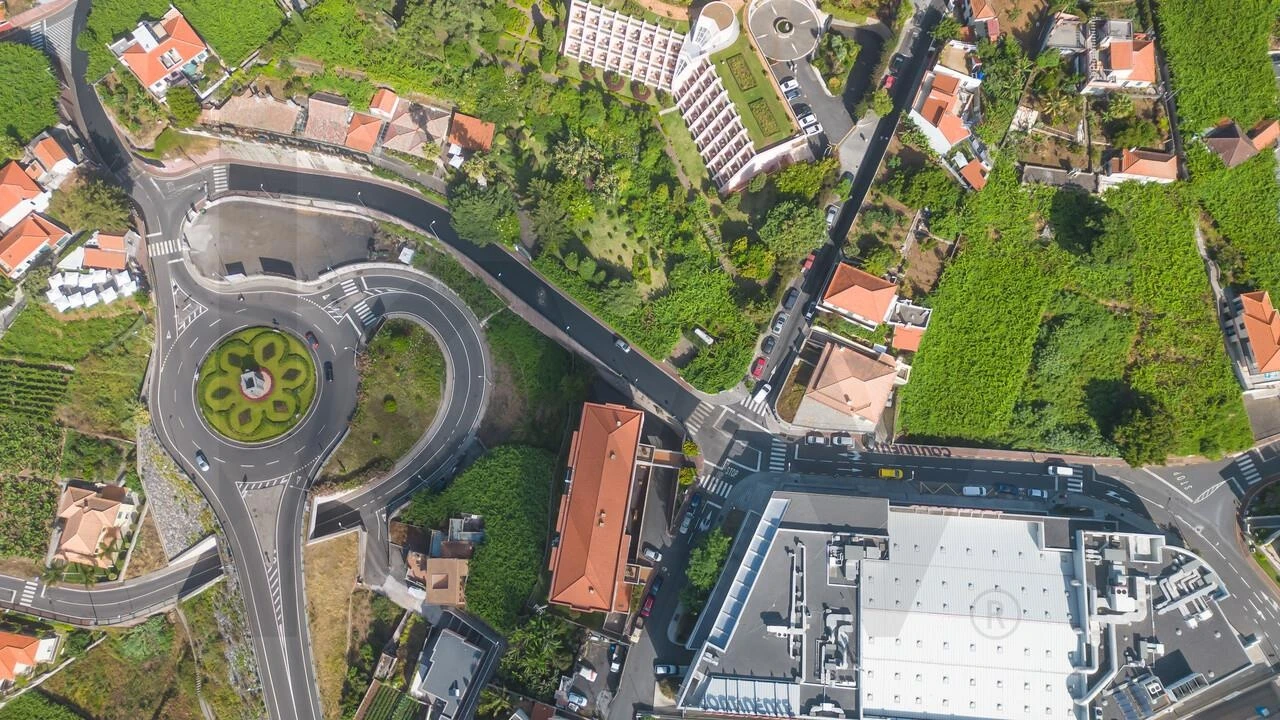 Terreno para Venda em Estreito de Camara de Lobos Foto 15