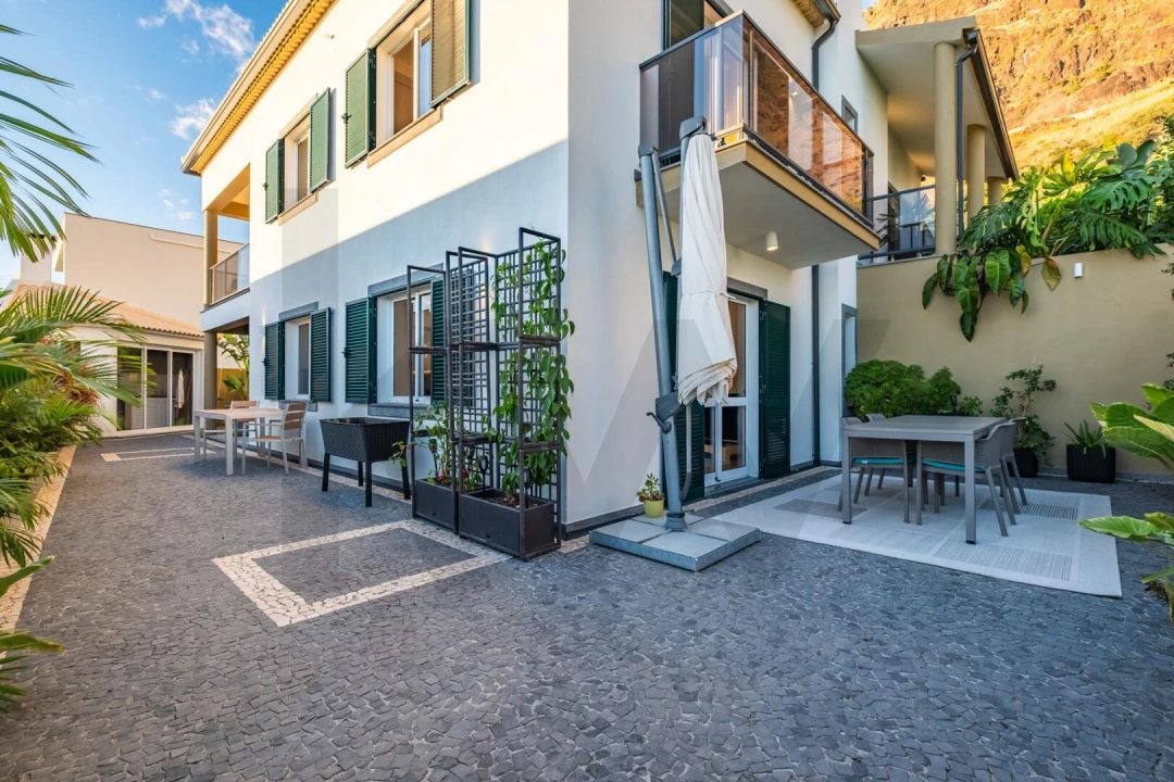 Moradia T3 para Venda em Paul do Mar Foto 7