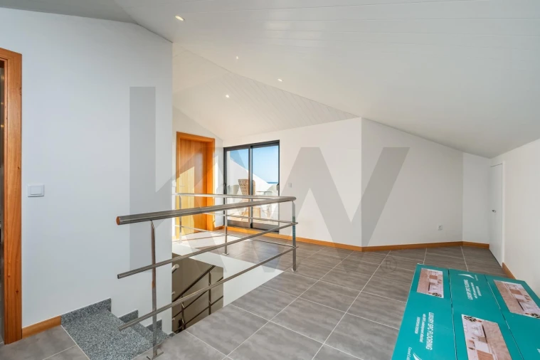 Moradia T3 para Venda em Paul do Mar Foto 23