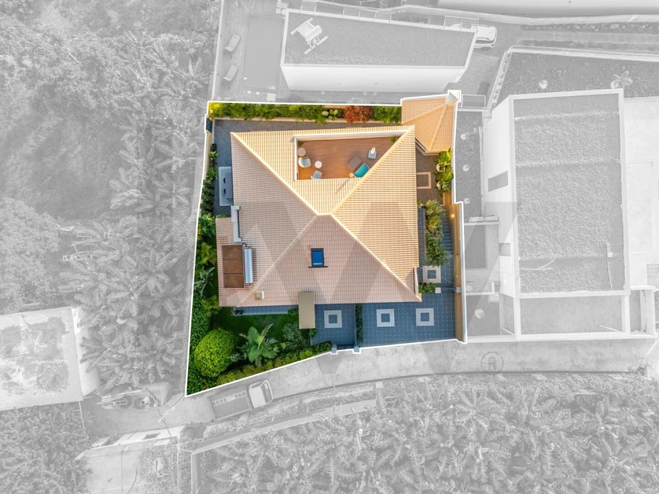 Moradia T3 para Venda em Paul do Mar Foto 33