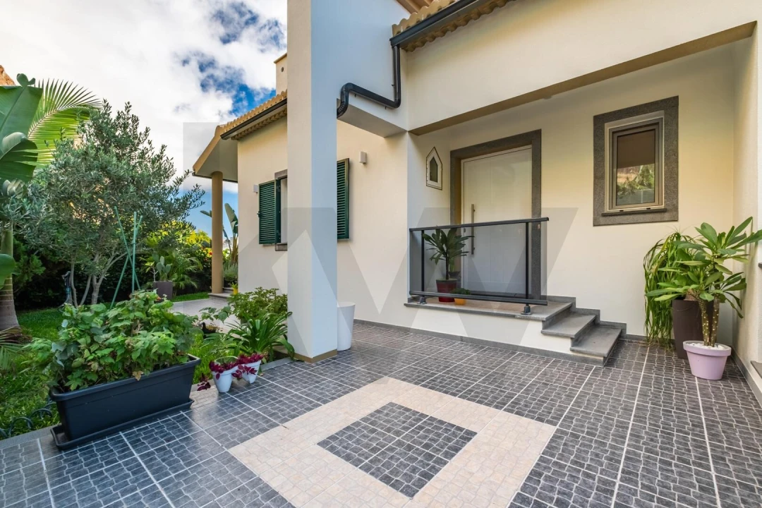 Moradia T3 para Venda em Paul do Mar Foto 4