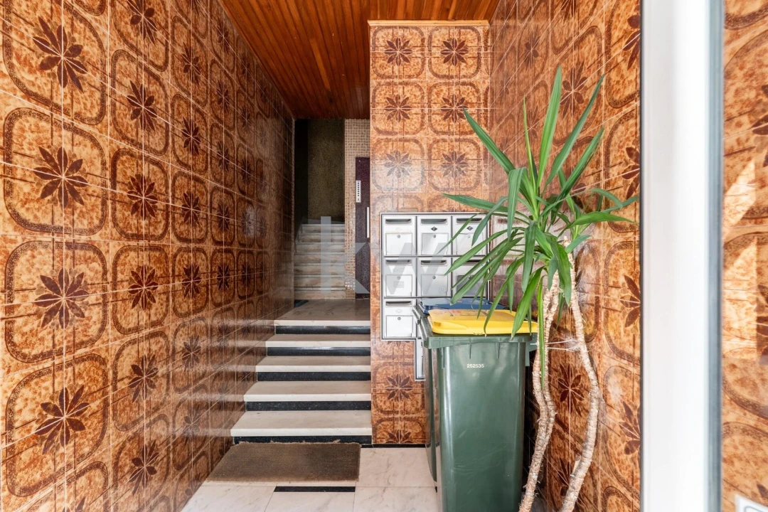 Loja para Venda em Campo de Ourique Foto 8