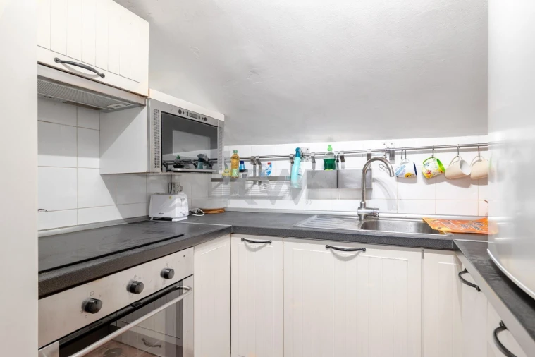 Loja para Venda em Campo de Ourique Foto 13