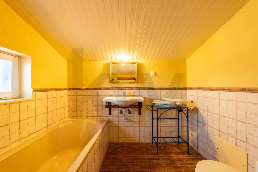 Quinta T3 para Venda em Quelfes Foto 23