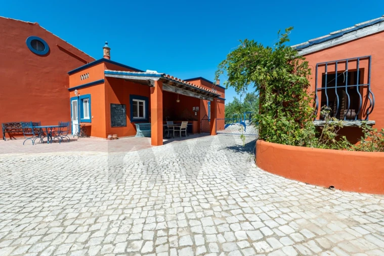 Quinta T3 para Venda em Quelfes Foto 2