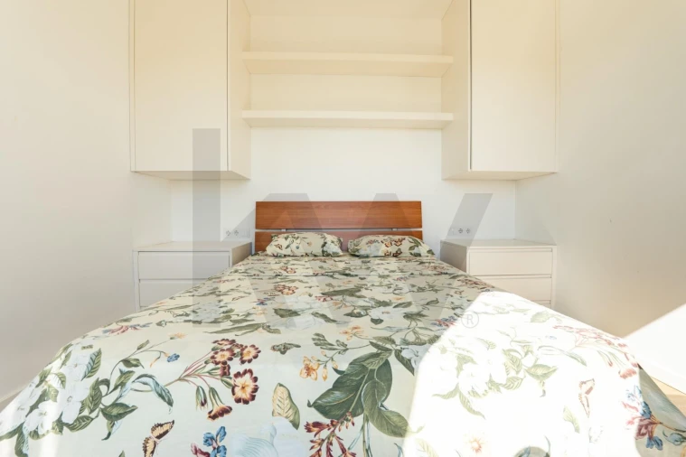 Quinta T3 para Venda em Quelfes Foto 44