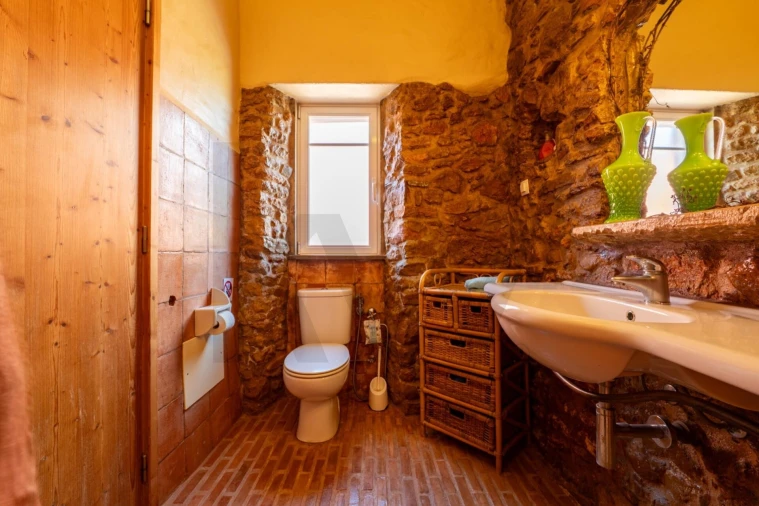 Quinta T3 para Venda em Quelfes Foto 33