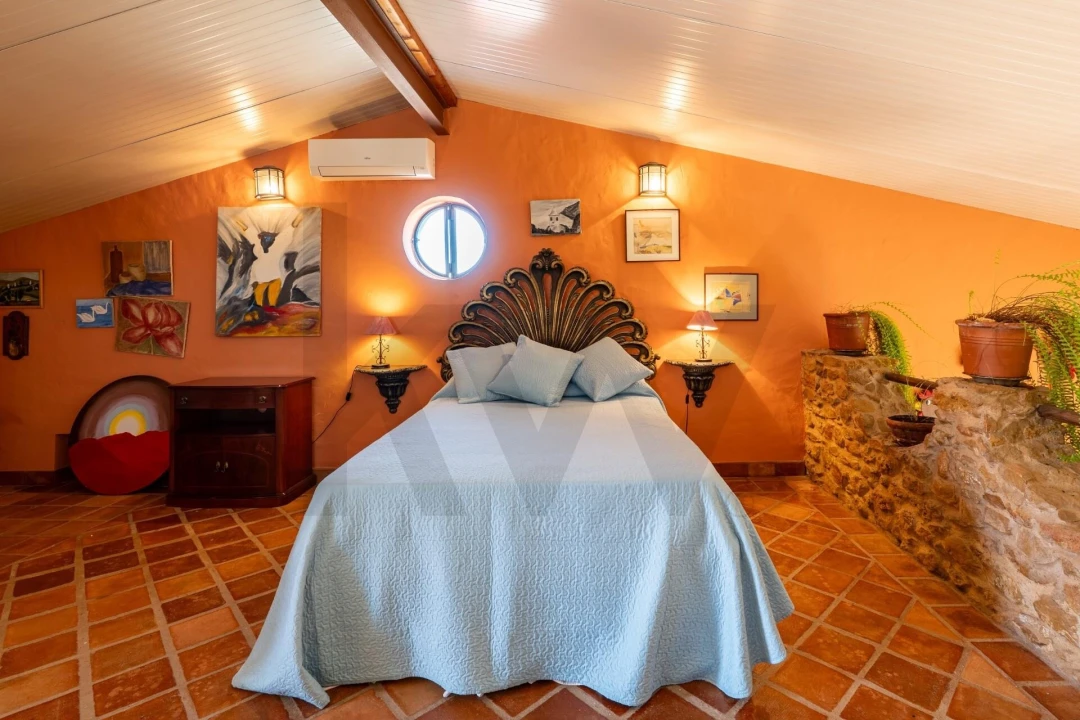 Quinta T3 para Venda em Quelfes Foto 25