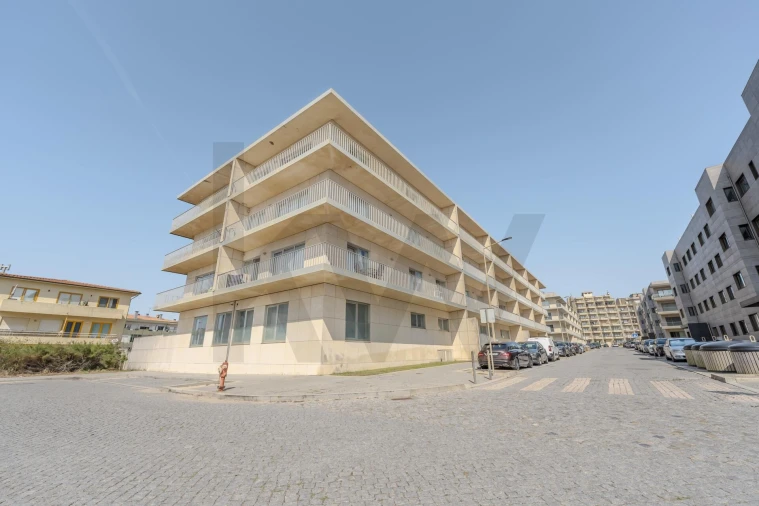 Apartamento T2 para Venda em Arvore Foto 24