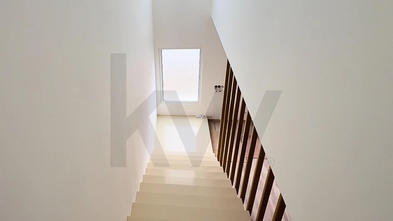 Moradia T3 para Venda em Santa Maria e São Miguel, São Martinho, São Pedro Penaferrim Foto 3