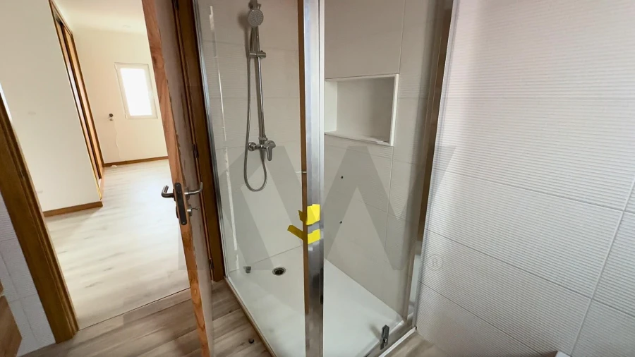 Moradia T3 para Venda em Santa Maria e São Miguel, São Martinho, São Pedro Penaferrim Foto 6