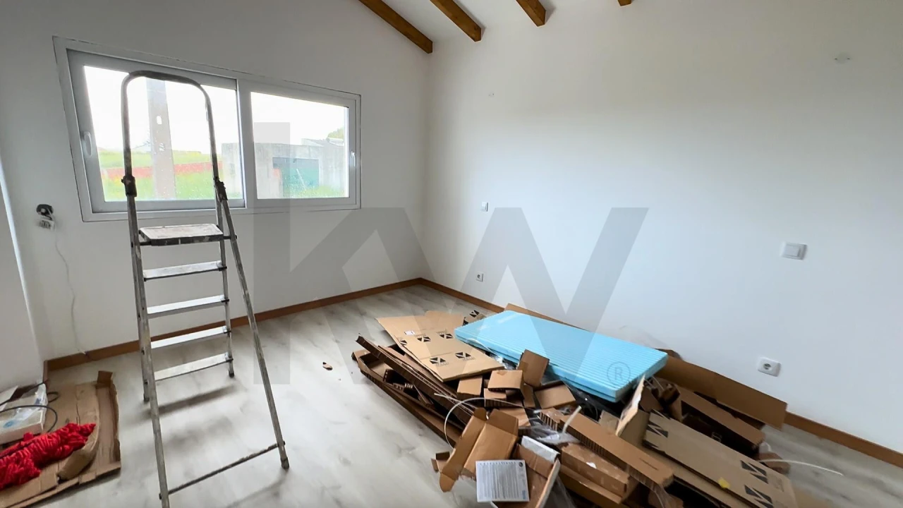 Moradia T3 para Venda em Santa Maria e São Miguel, São Martinho, São Pedro Penaferrim Foto 8