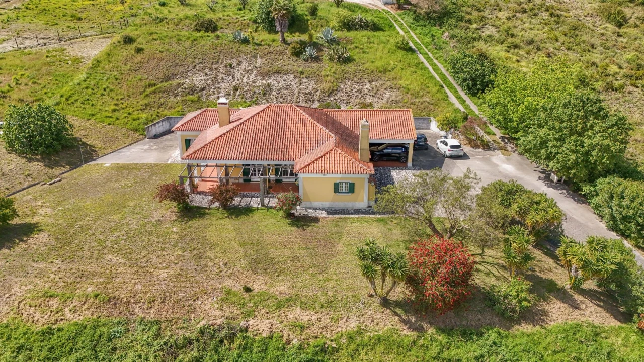 Moradia T4 para Venda em Arruda dos Vinhos Foto 3