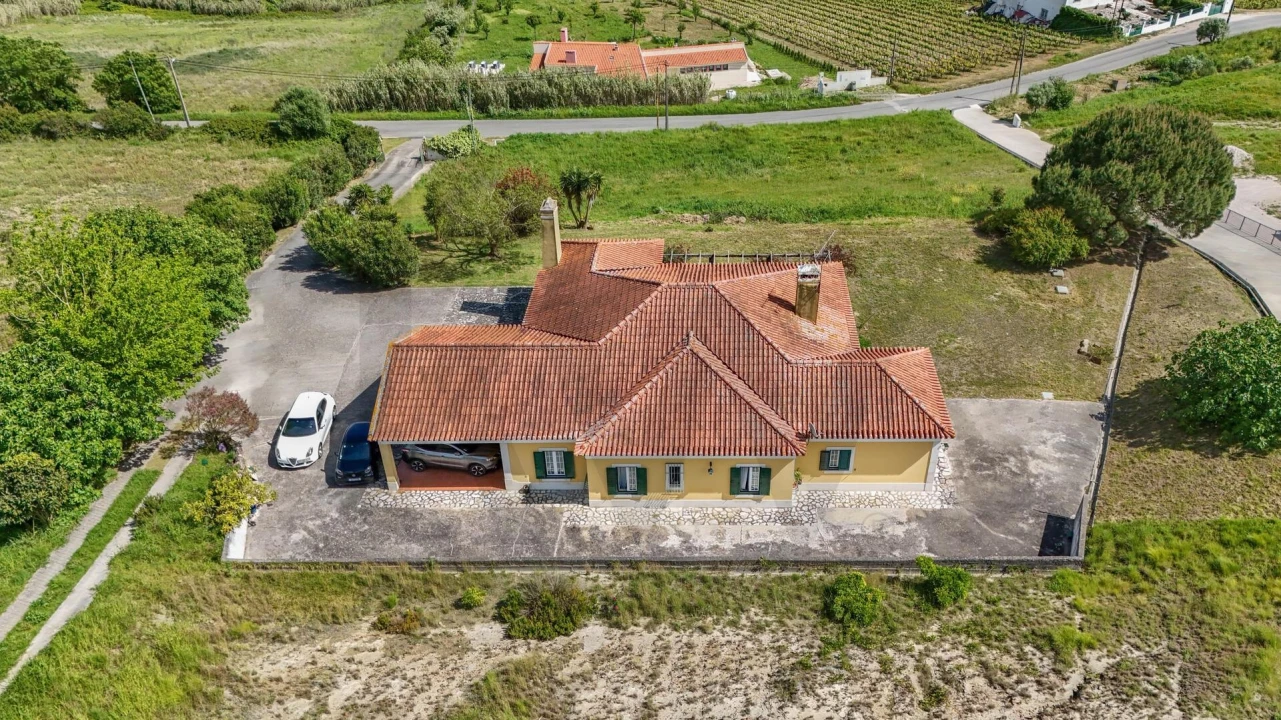 Moradia T4 para Venda em Arruda dos Vinhos Foto 6