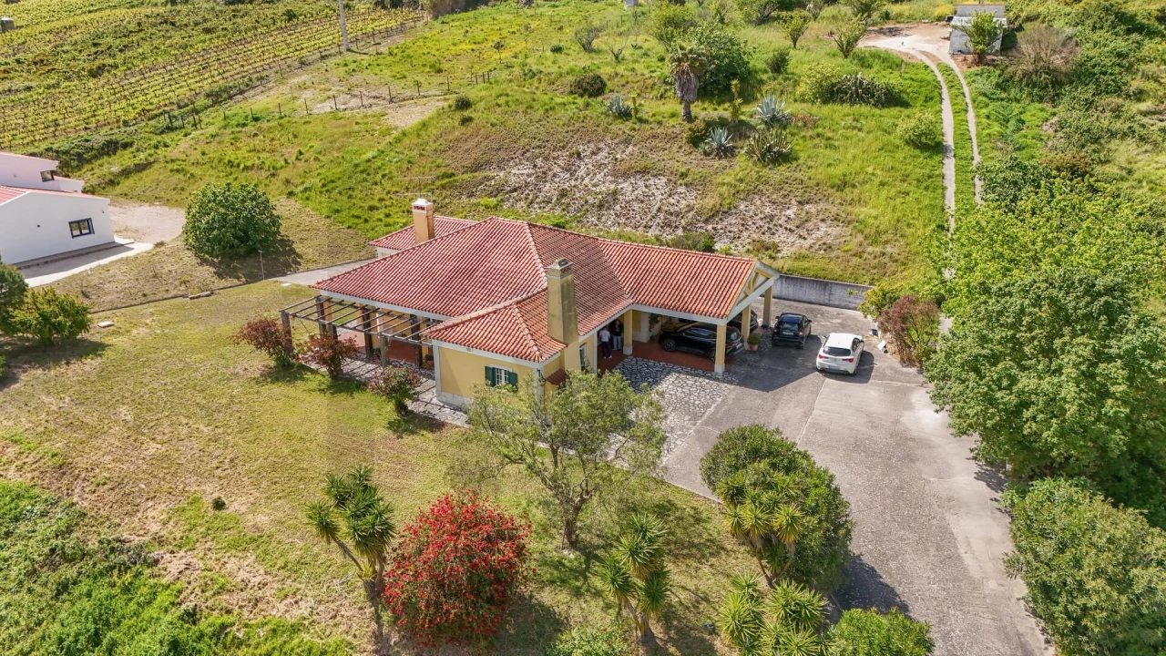 Moradia T4 para Venda em Arruda dos Vinhos Foto 1