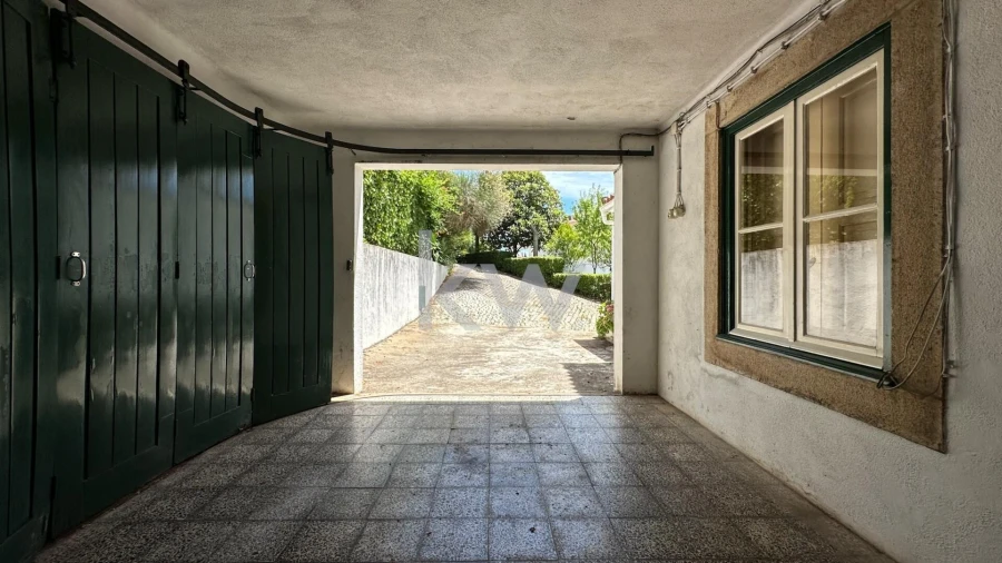 Moradia T7 para Venda em Santiago Maior Foto 5