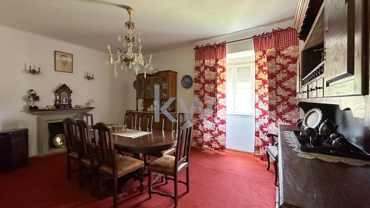 Moradia T7 para Venda em Santiago Maior Foto 9