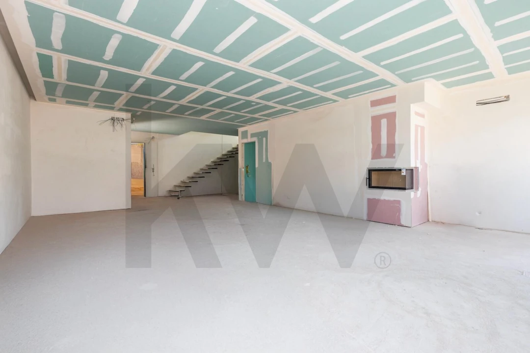 Moradia T4 para Venda em Lousa Foto 17