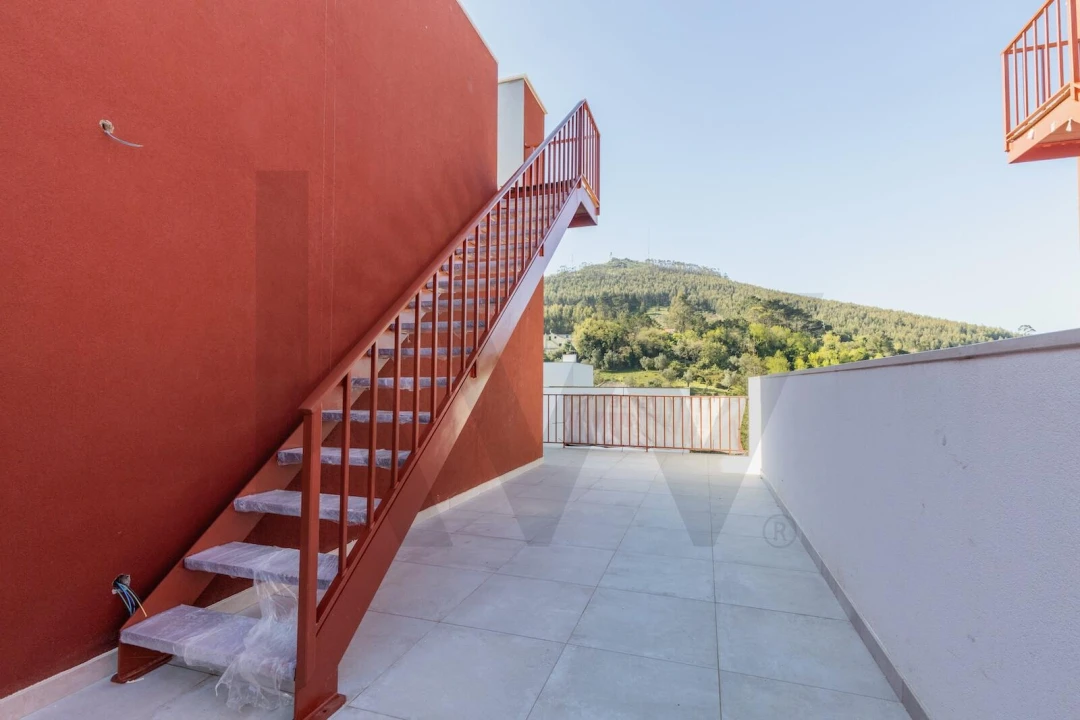 Moradia T4 para Venda em Lousa Foto 9