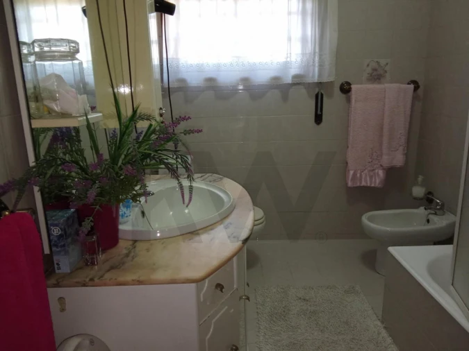 Moradia T5 para Venda em O. Azeméis, Riba-Ul, Ul, Macinhata Seixa, Madail Foto 8