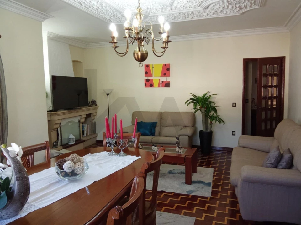 Moradia T5 para Venda em O. Azeméis, Riba-Ul, Ul, Macinhata Seixa, Madail Foto 18