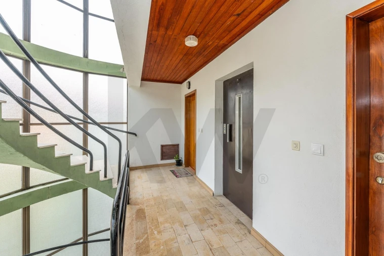 Apartamento T1 para Venda em Vila Praia de Ancora Foto 28