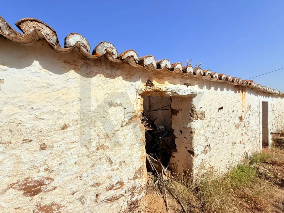 Moradia T2 para Venda em Martim Longo Foto 5