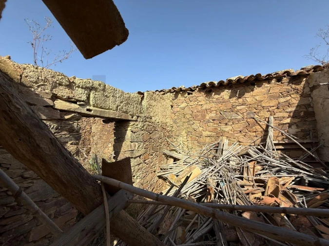 Moradia T2 para Venda em Martim Longo Foto 10